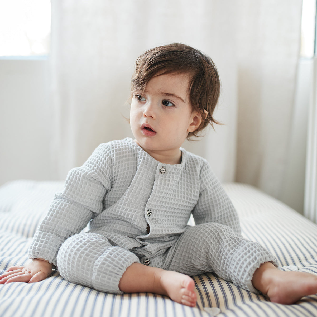 Patron de combinaison pour bébé mixte