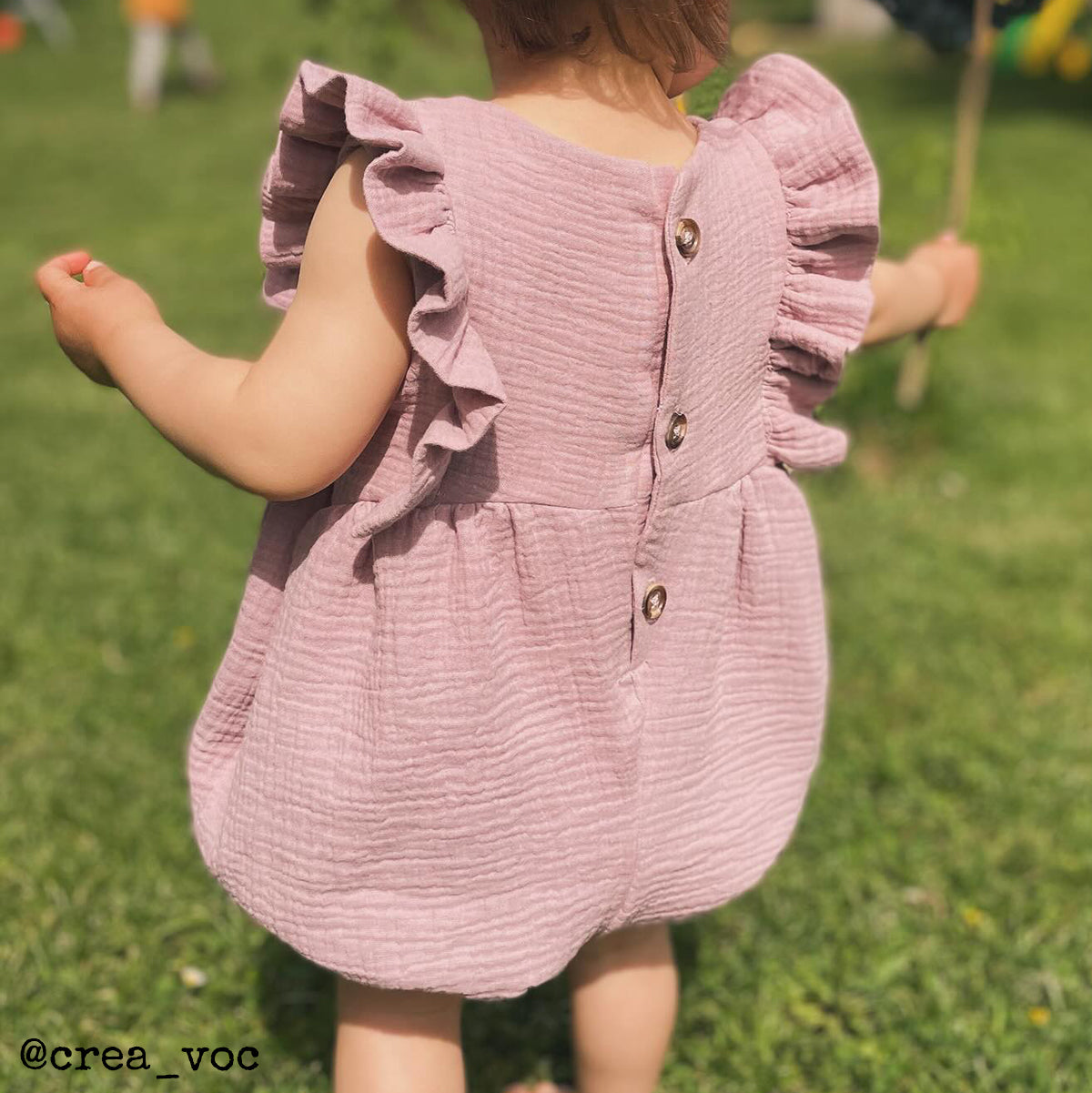 Patron de combinaison et de robe pour bébé mixte