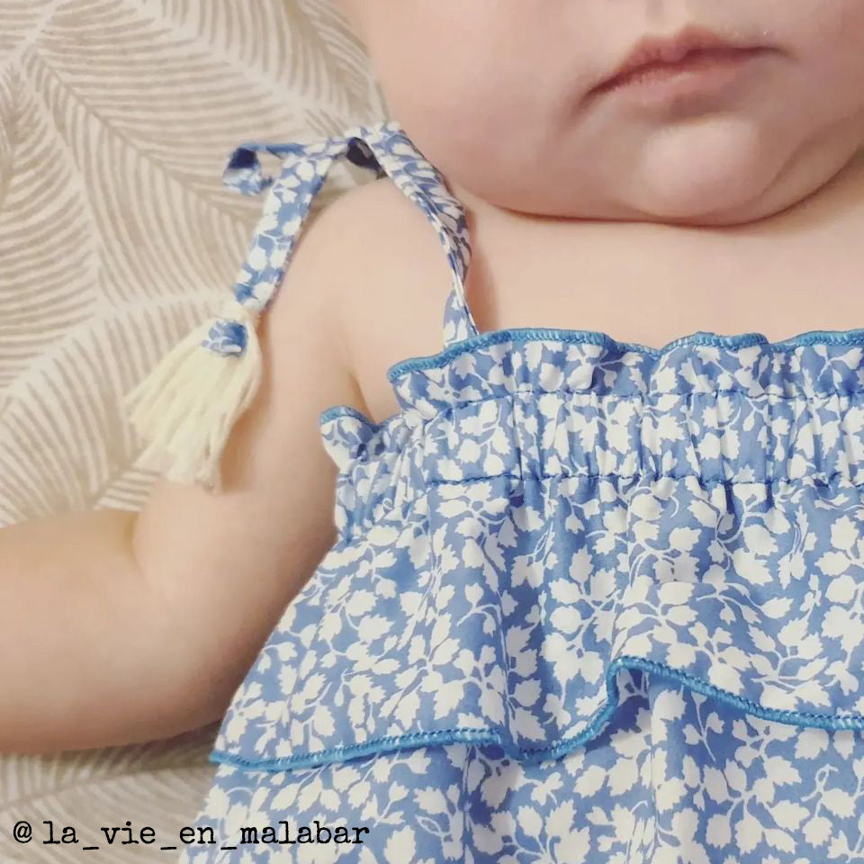 Couture de barboteuse pour bébé