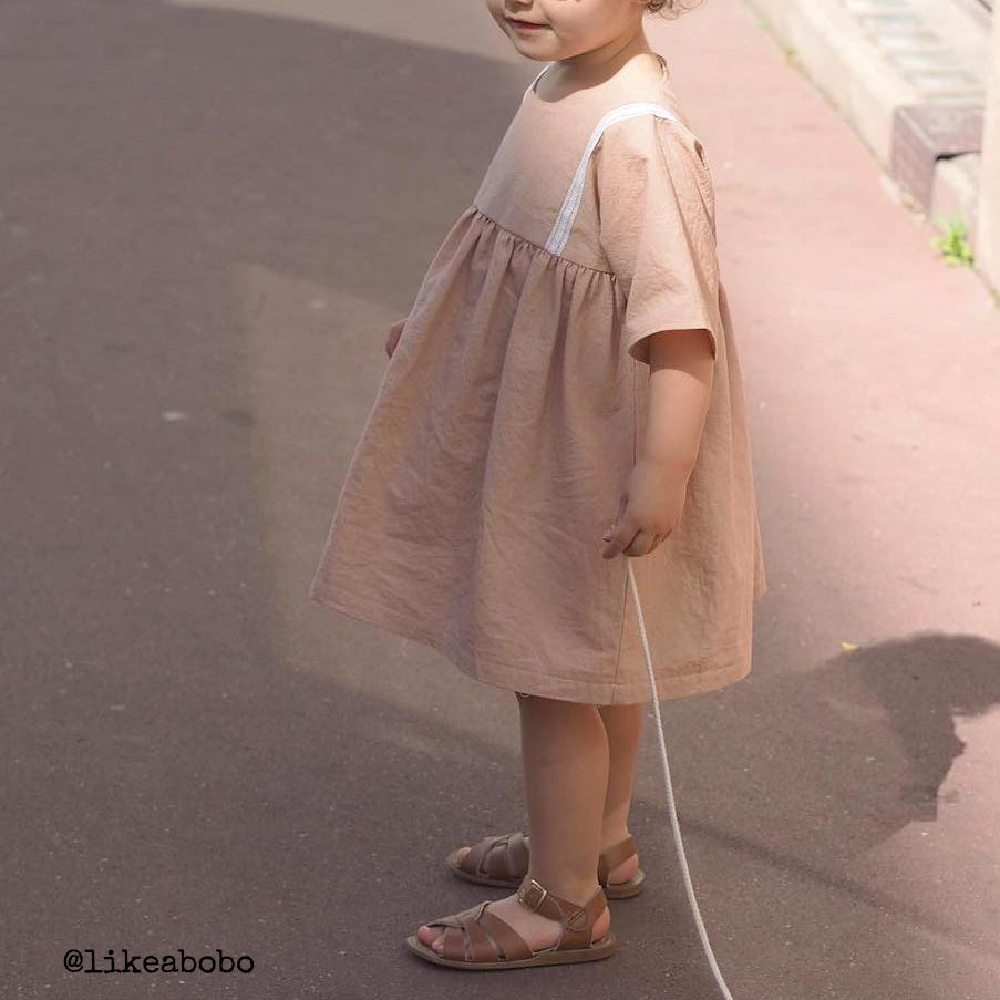 Couture robe pour enfant