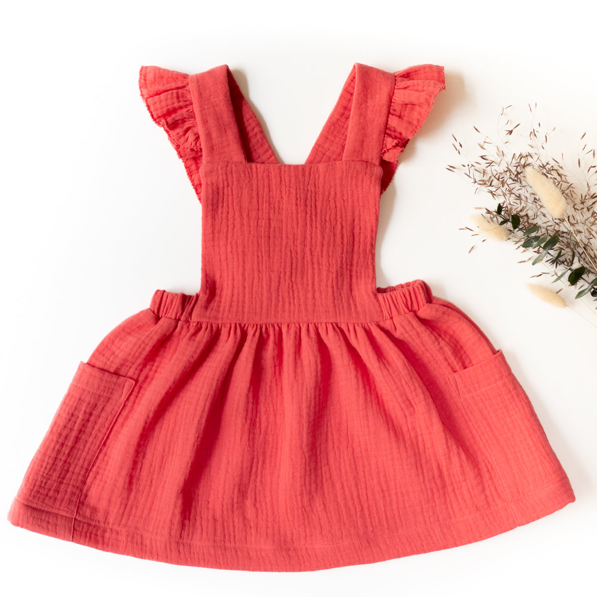 Patron de robe tablier pour bébé