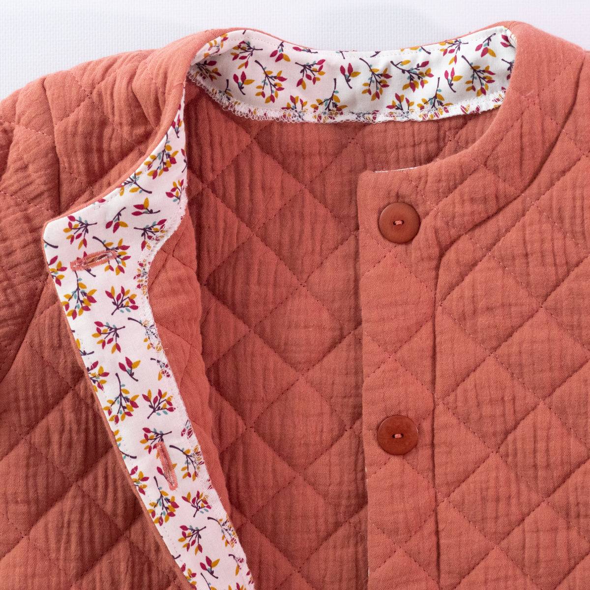 Couture de veste pour femme