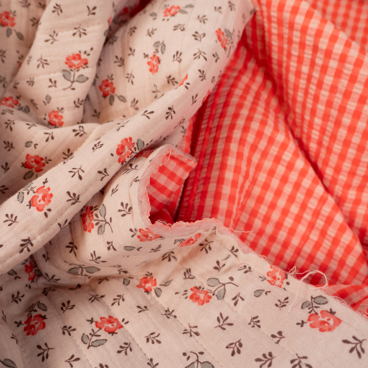 tissu matelassé coton floral