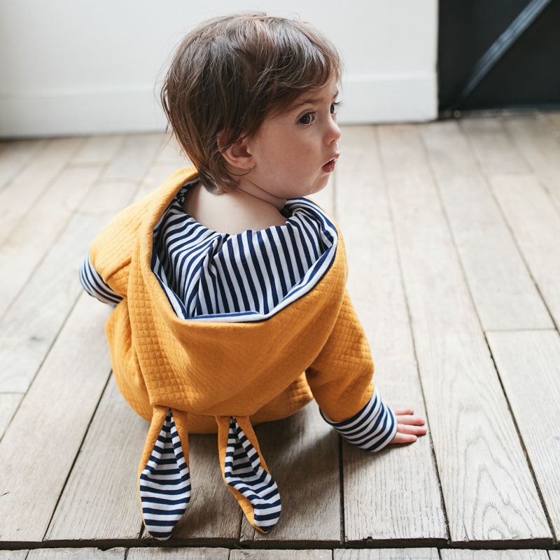 Couture de gilet, veste et peignoir 