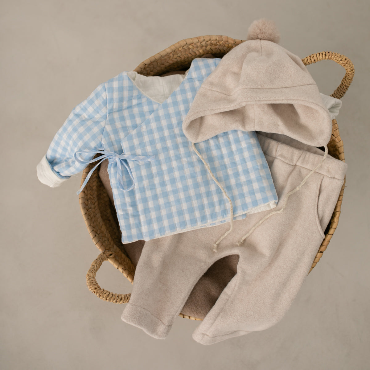 patron de gilet bébé et chapka
