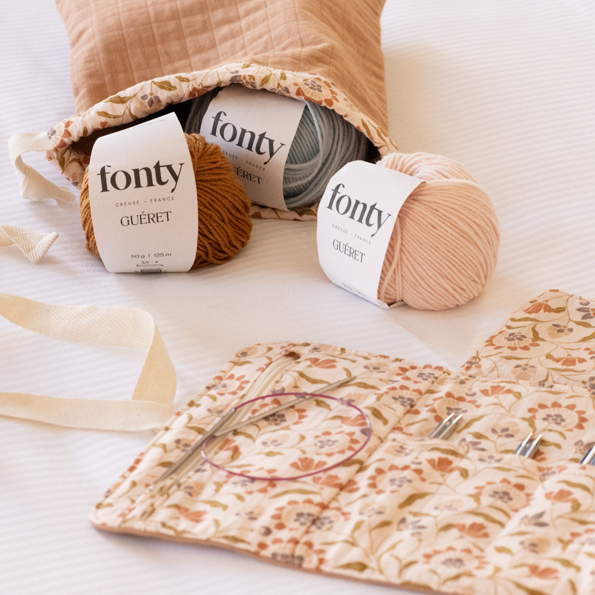 Coudre une trousse à aiguille de tricot
